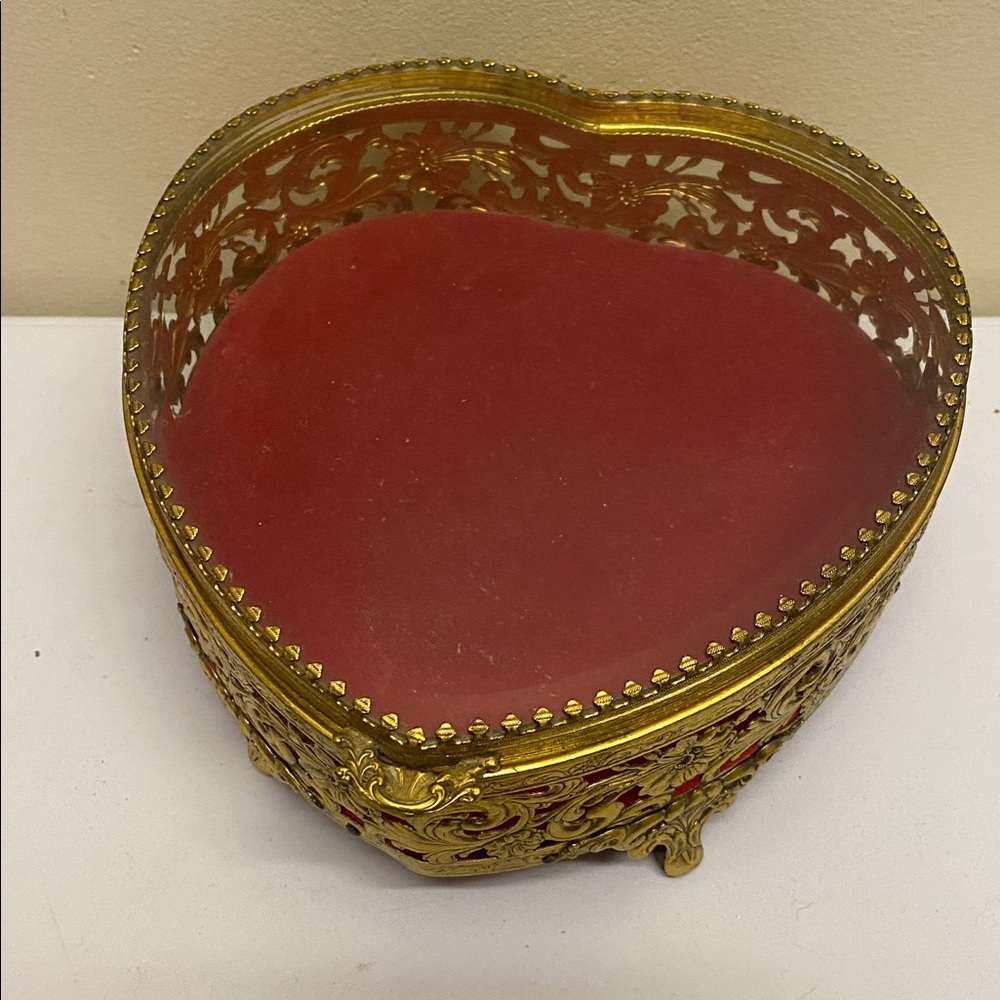 Jewelry box - Picture 2 of 3